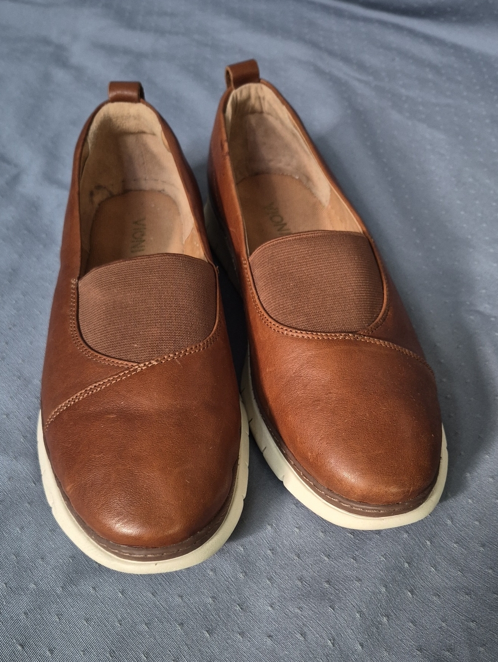 Vionic Chestnut Brown Leather Slip-On Loafers Womens 9 Wide Casual Comfort Shoe
